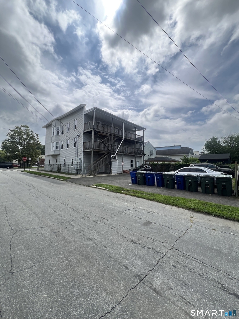 1389 Pembroke Street - Photo 10