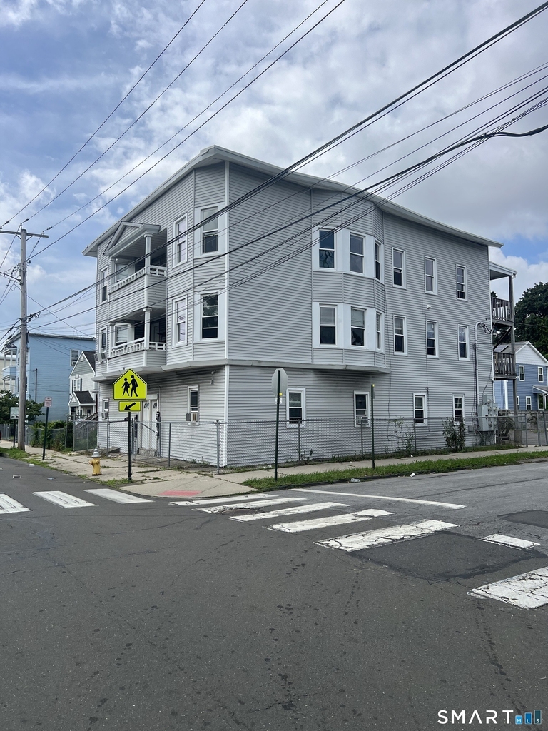 1389 Pembroke Street - Photo 1