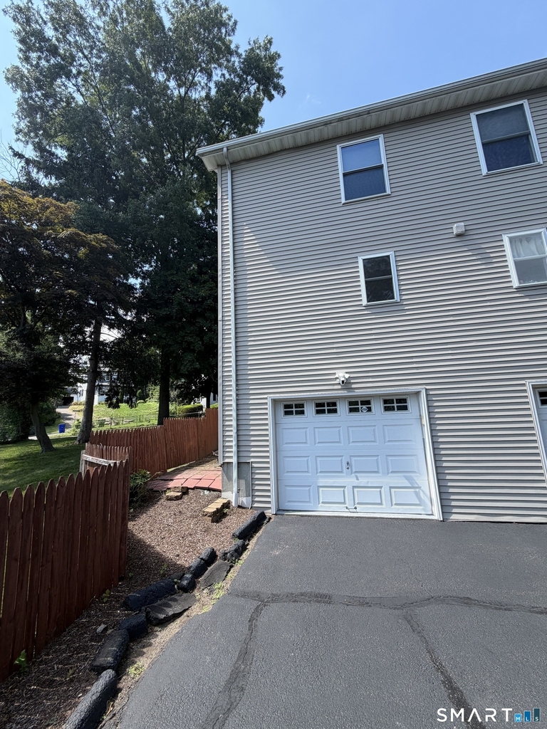 612 Black Rock Turnpike - Photo 11