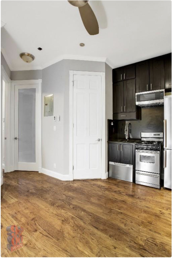 15 West 103rd Street - Photo 2
