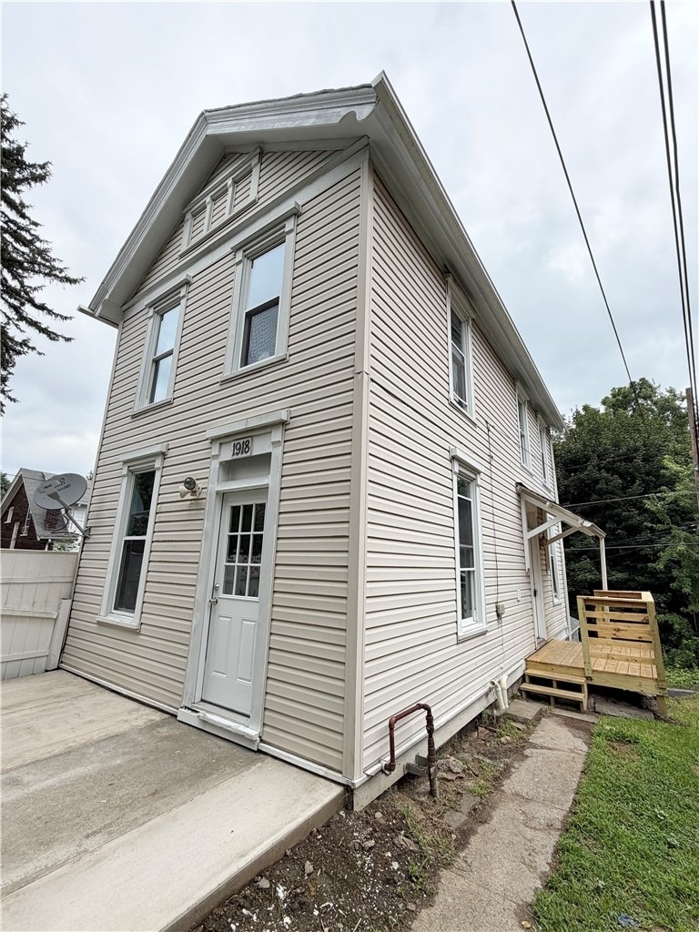 1918 7th Ave - Photo 23