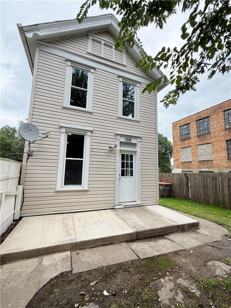 1918 7th Ave - Photo 22