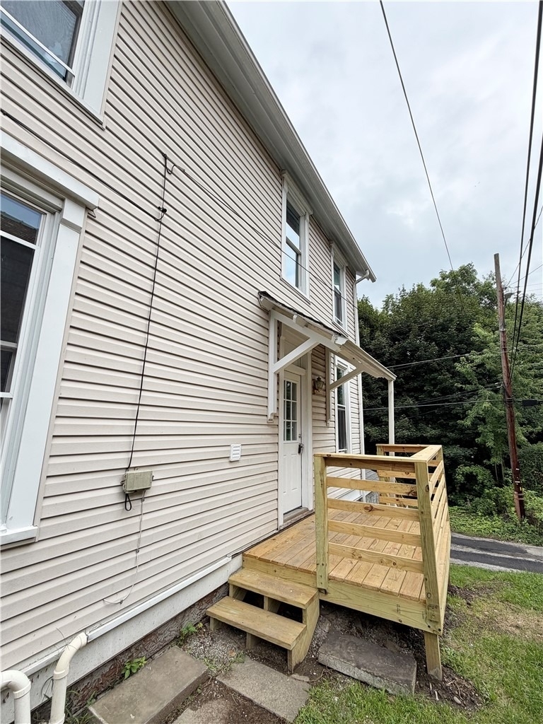 1918 7th Ave - Photo 2