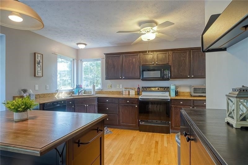 8506 Club Side Drive - Photo 4