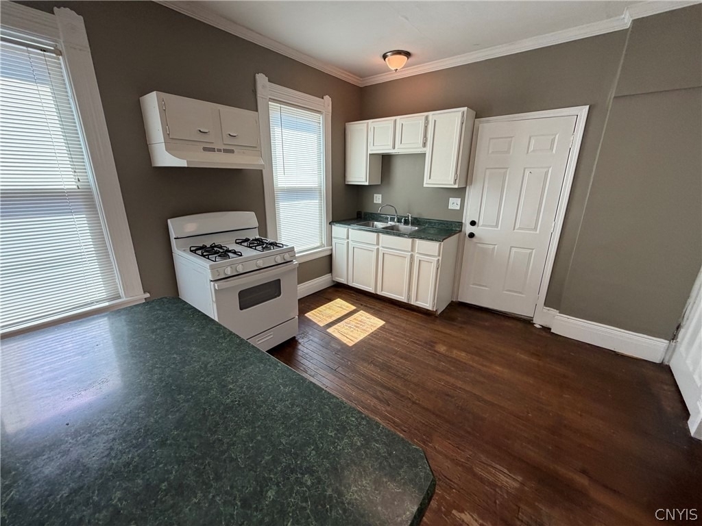 169 Mayar Street - Photo 2