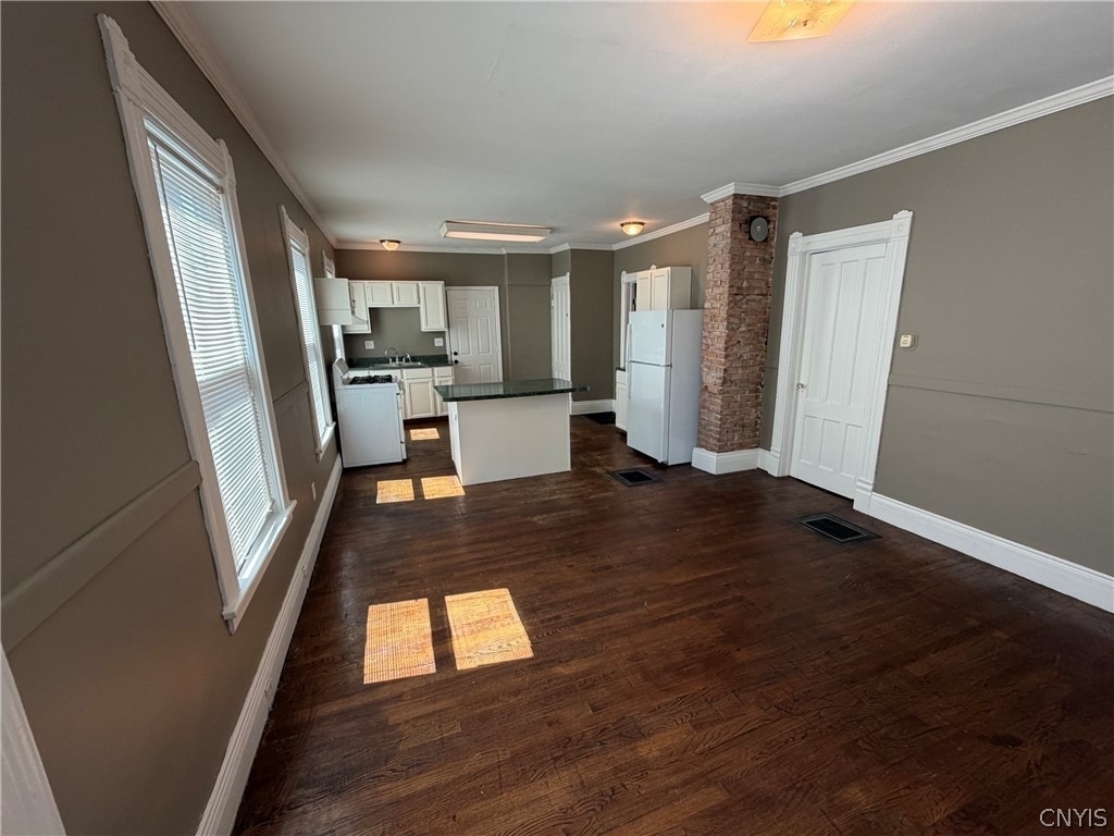 169 Mayar Street - Photo 3