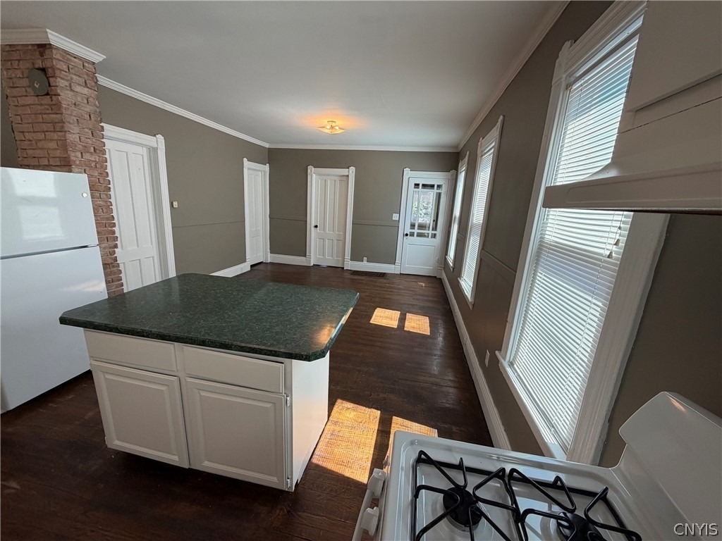 169 Mayar Street - Photo 1
