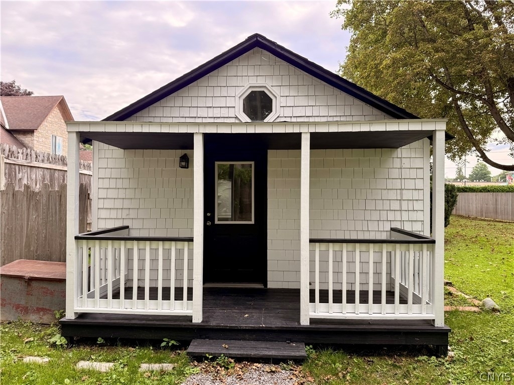 35 1/2 Elm Street - Photo 0