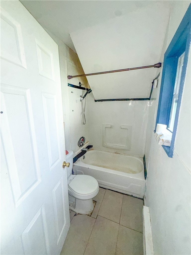 308 Reynolds Street - Photo 8