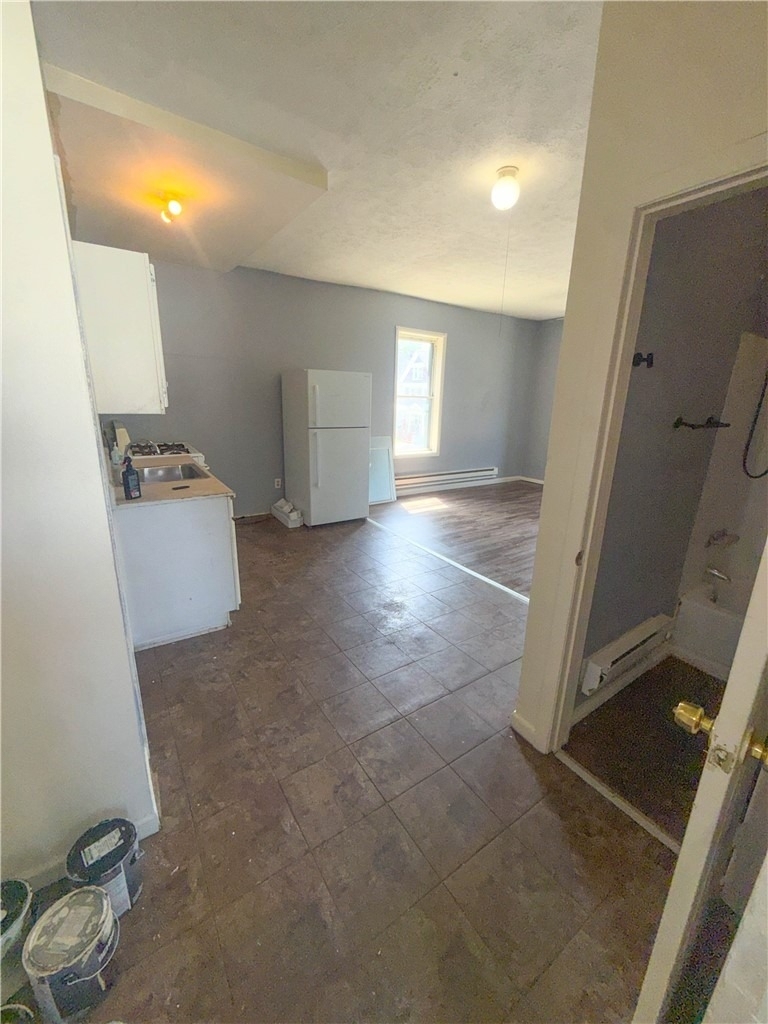 308 Reynolds Street - Photo 5