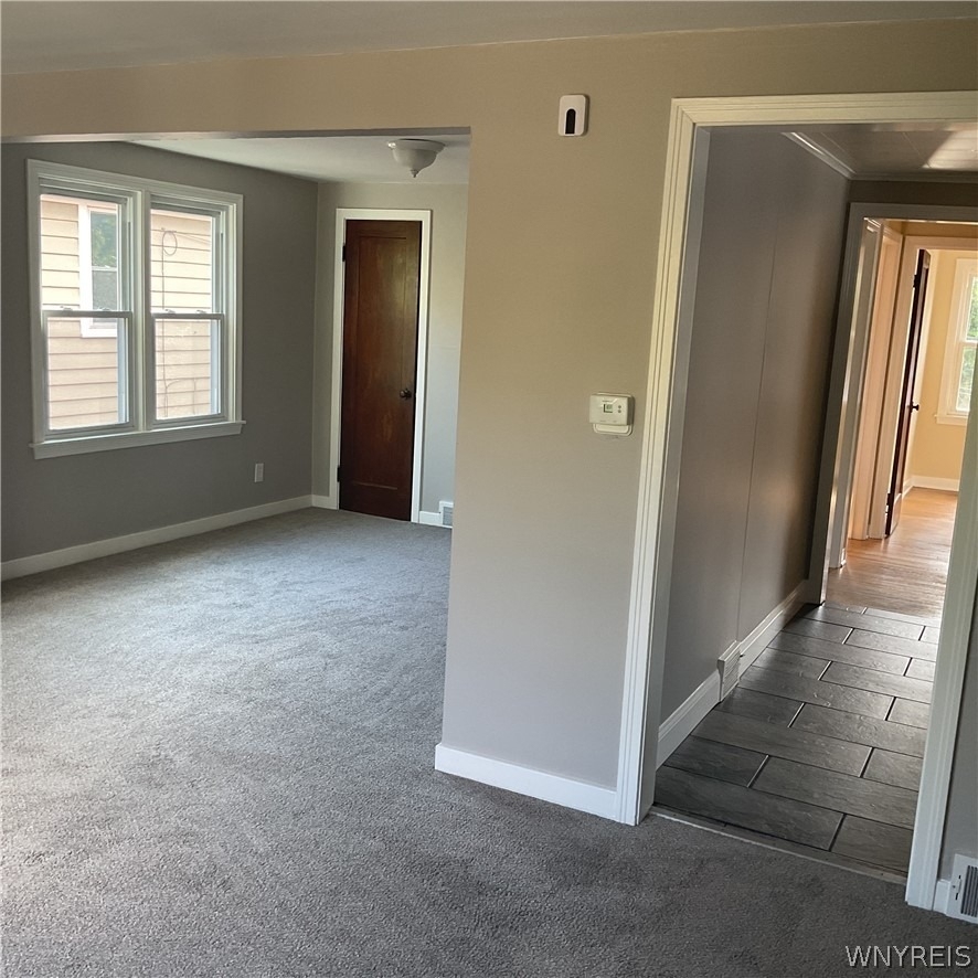 183 Hamilton Drive - Photo 2