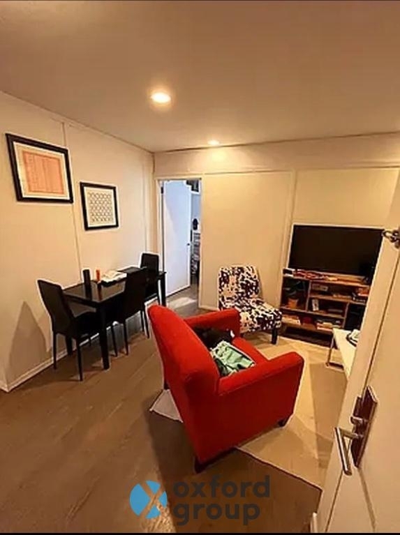East 32nd Street - Photo 5