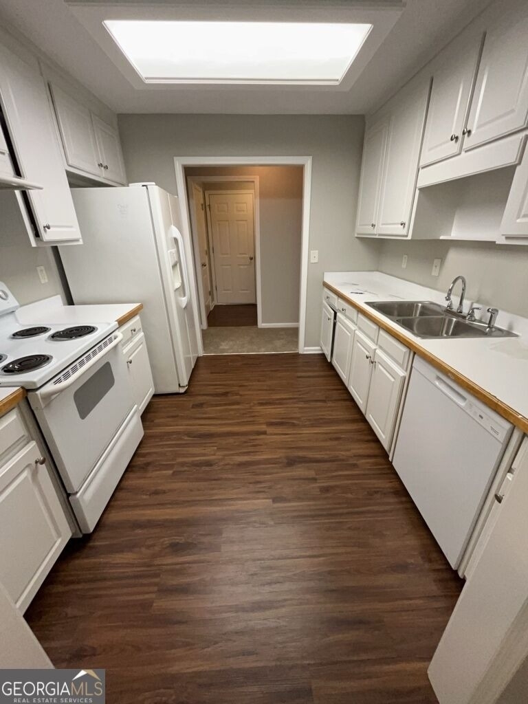 1302 Manning Way - Photo 5