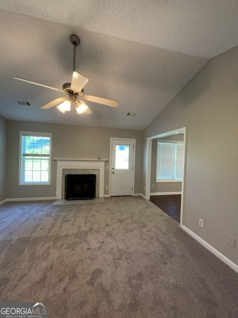 1302 Manning Way - Photo 1