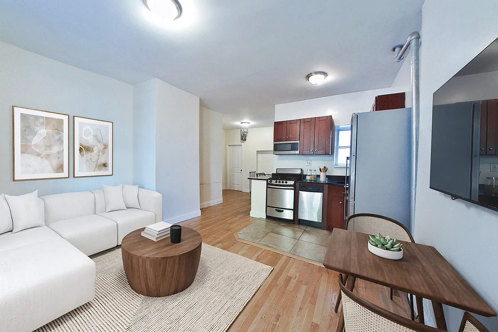 207 West 11th Street - Photo 0