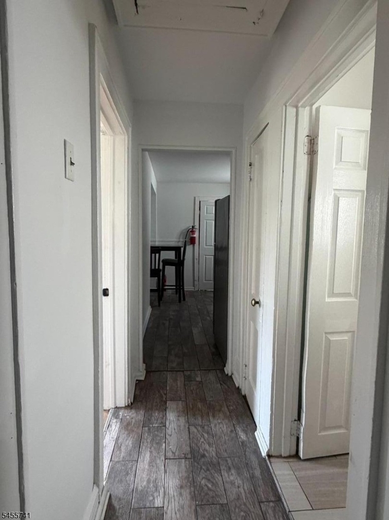273 Netherwood Ave - Photo 4