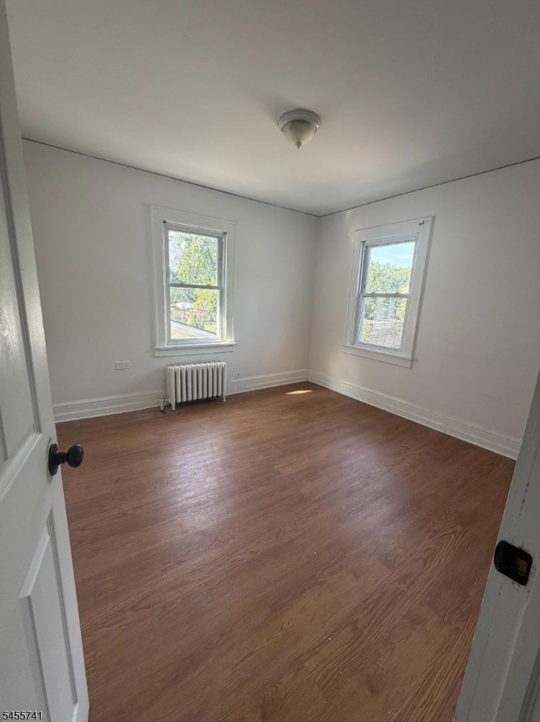 273 Netherwood Ave - Photo 3