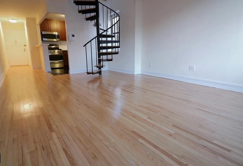 365 West 52nd Street - Photo 7
