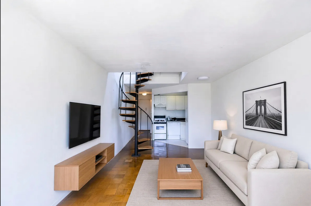 220 East 24th Street #8D - Photo 0