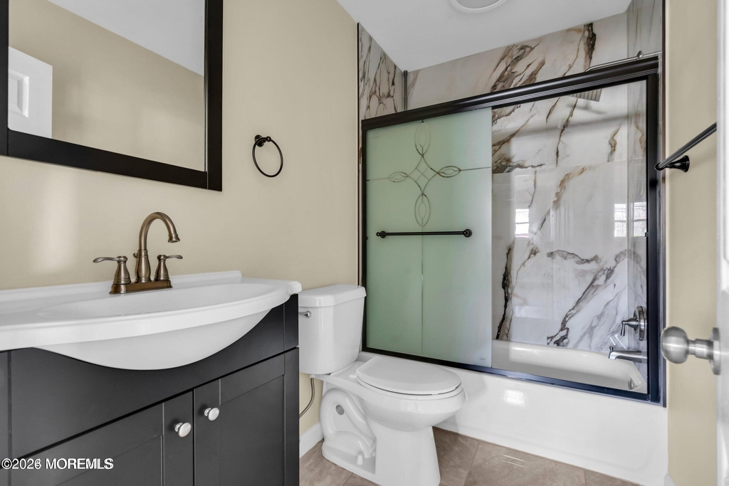 512 Lakehurst Road - Photo 5