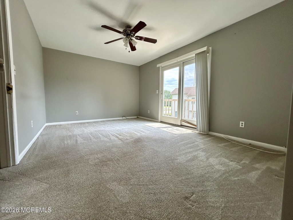 302 Center Street - Photo 13