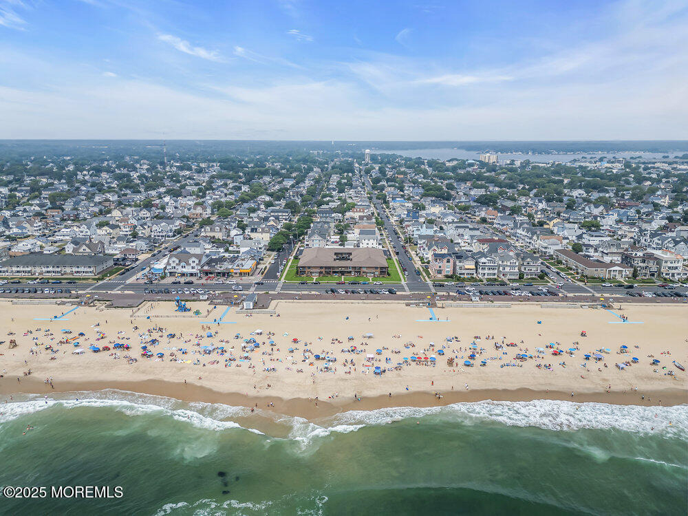 1501 Ocean Avenue N - Photo 21