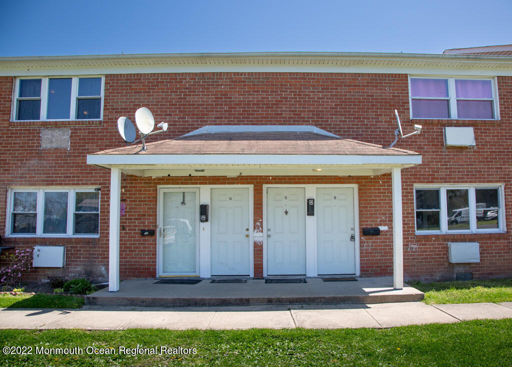 65 Steiner Avenue - Photo 0