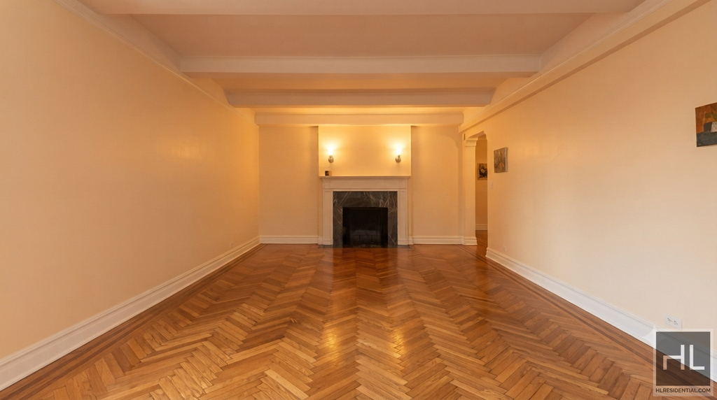 East 68 Street - Photo 1