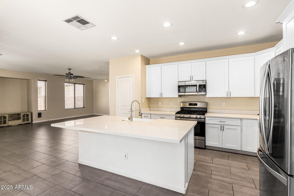 6804 W Lone Cactus Drive - Photo 14