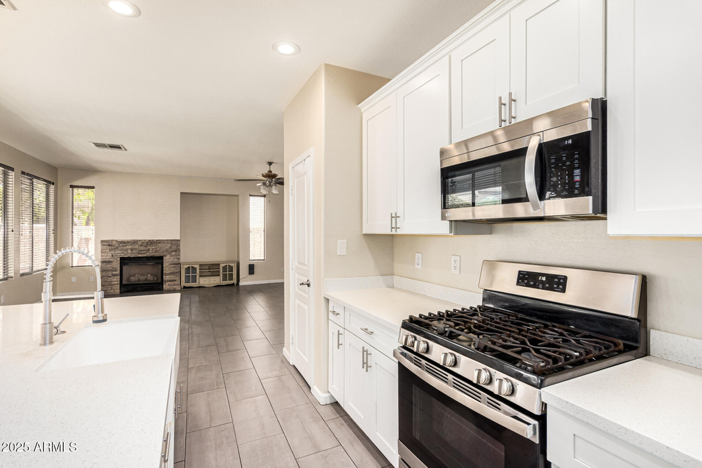 6804 W Lone Cactus Drive - Photo 23