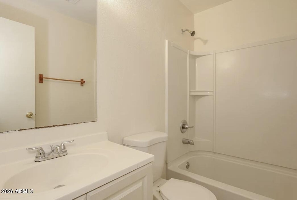 3007 N 79th Drive - Photo 3