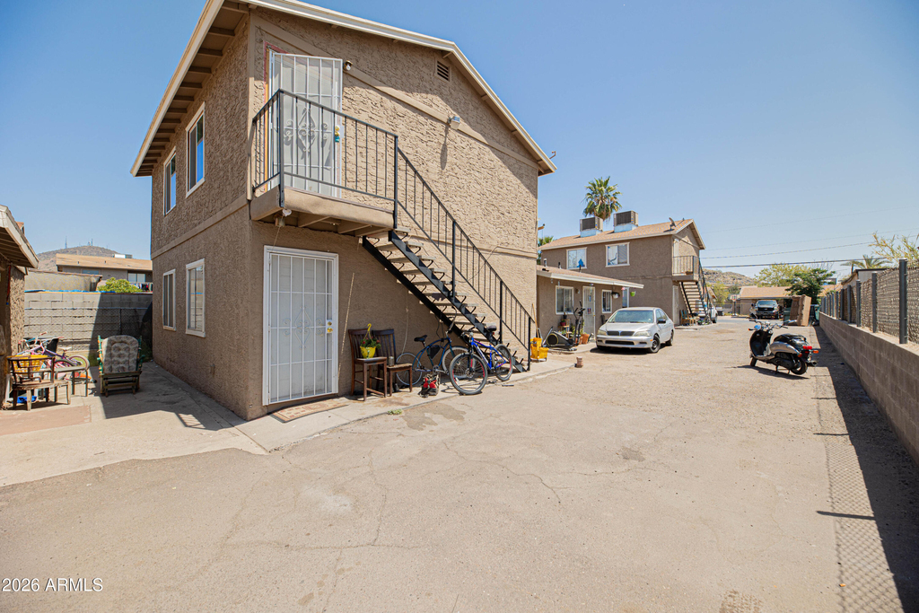 9606 N 11th Avenue - Photo 0