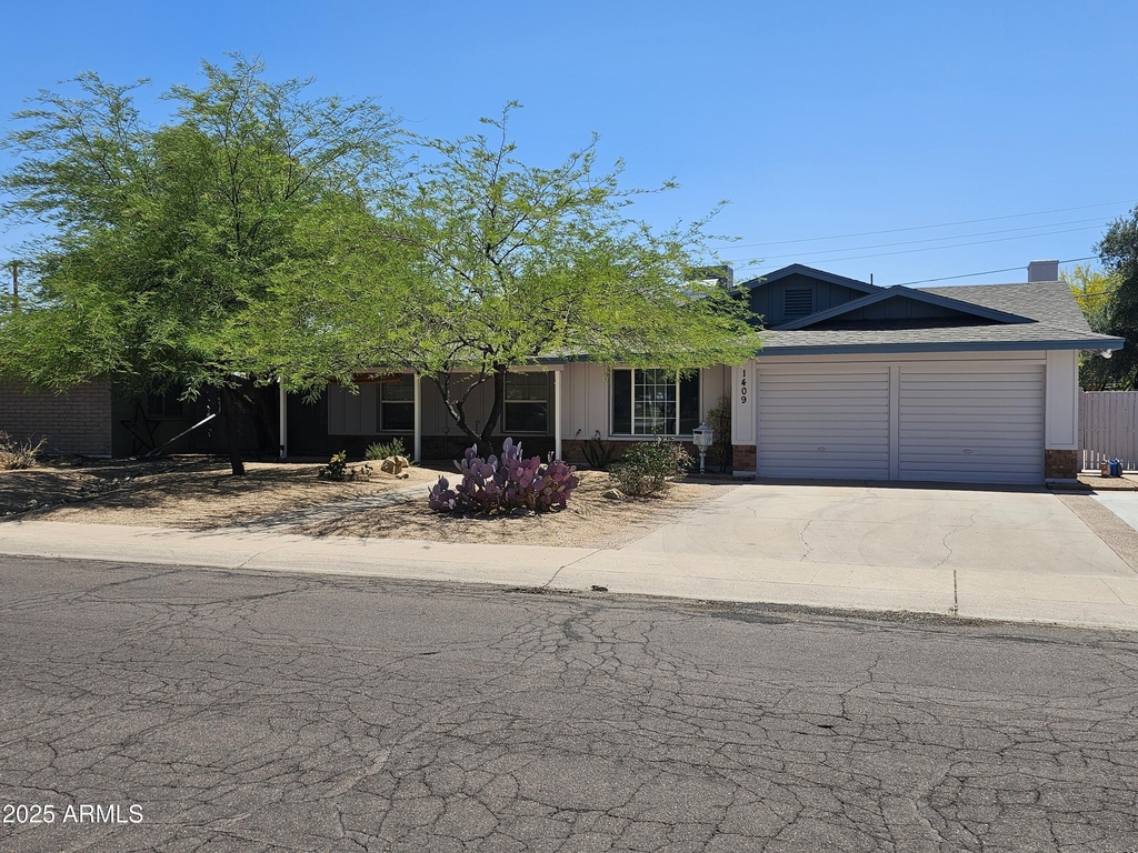 1409 E Alameda Drive - Photo 0
