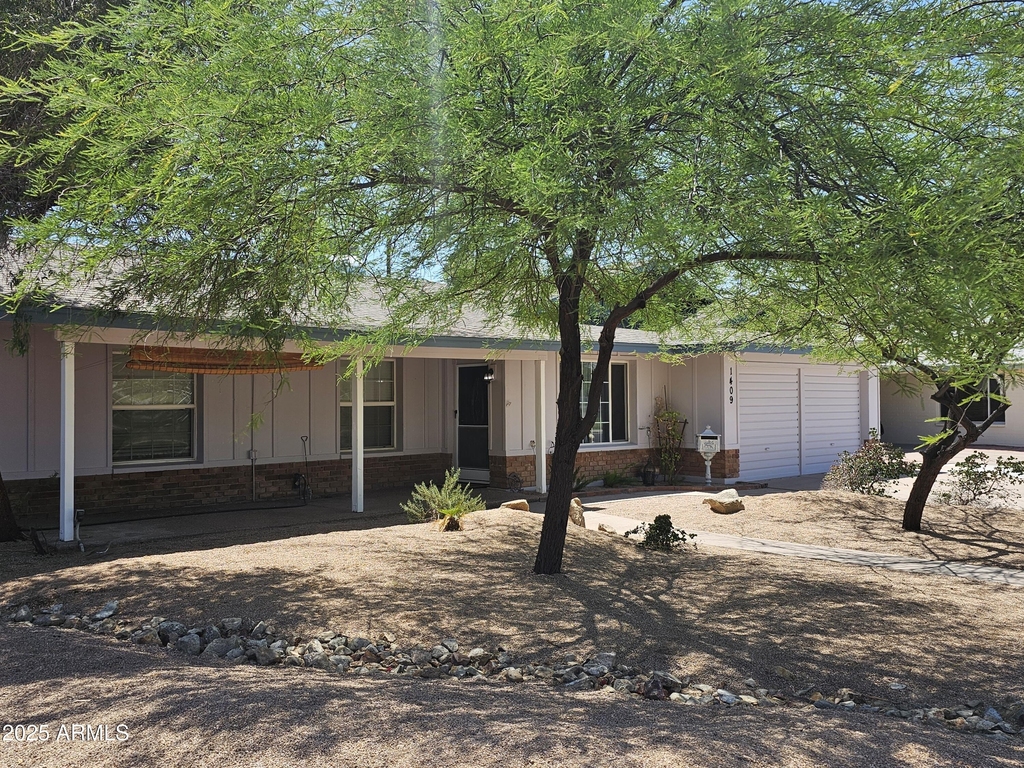1409 E Alameda Drive - Photo 1