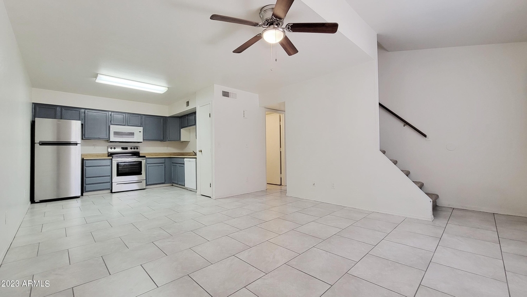 6155 E Greenway Street - Photo 8