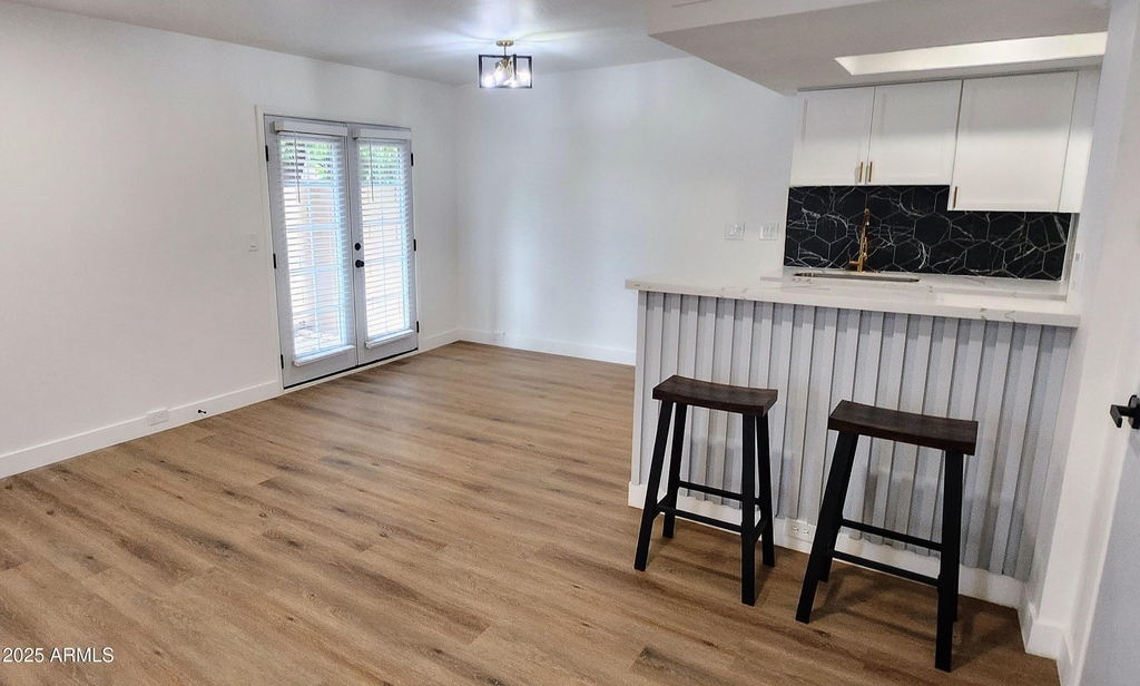 730 E North Lane - Photo 4