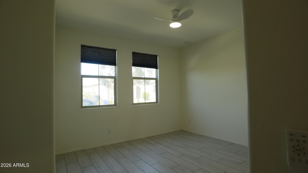 2413 W Sunland Avenue - Photo 2
