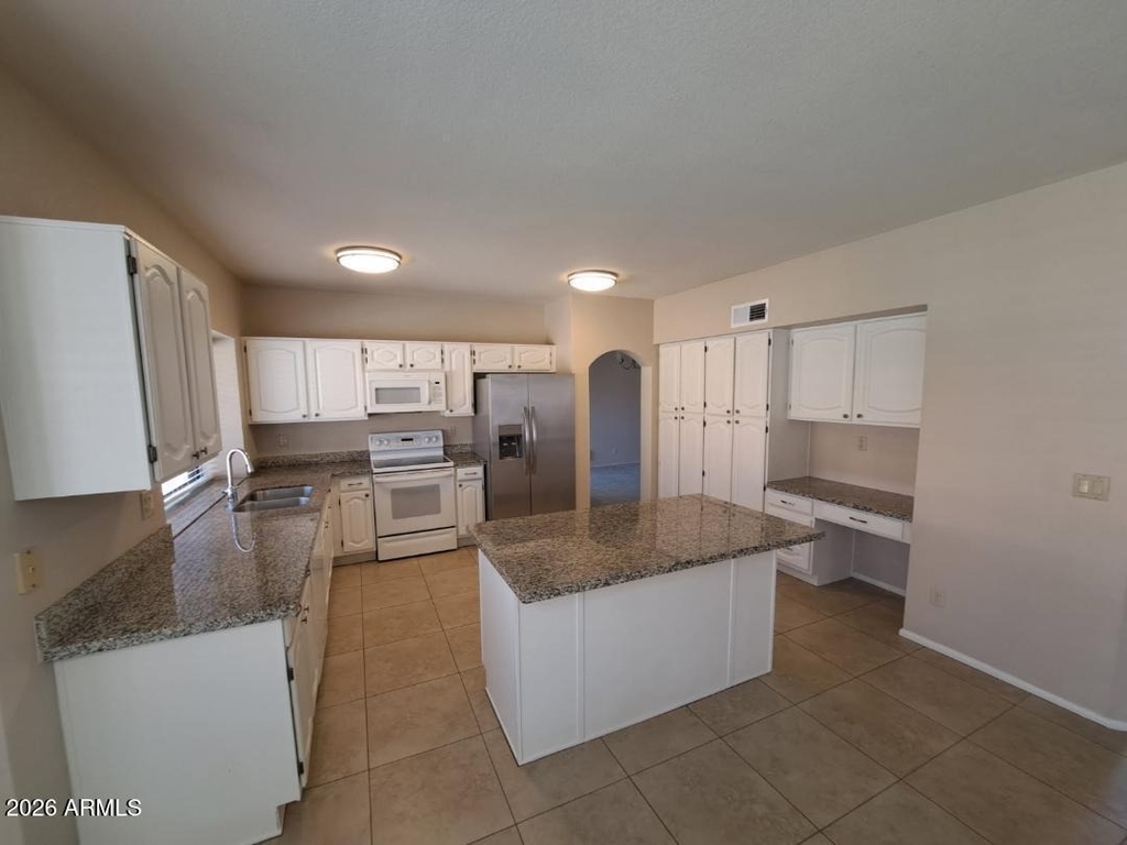 98 E Evelyn Lane - Photo 19