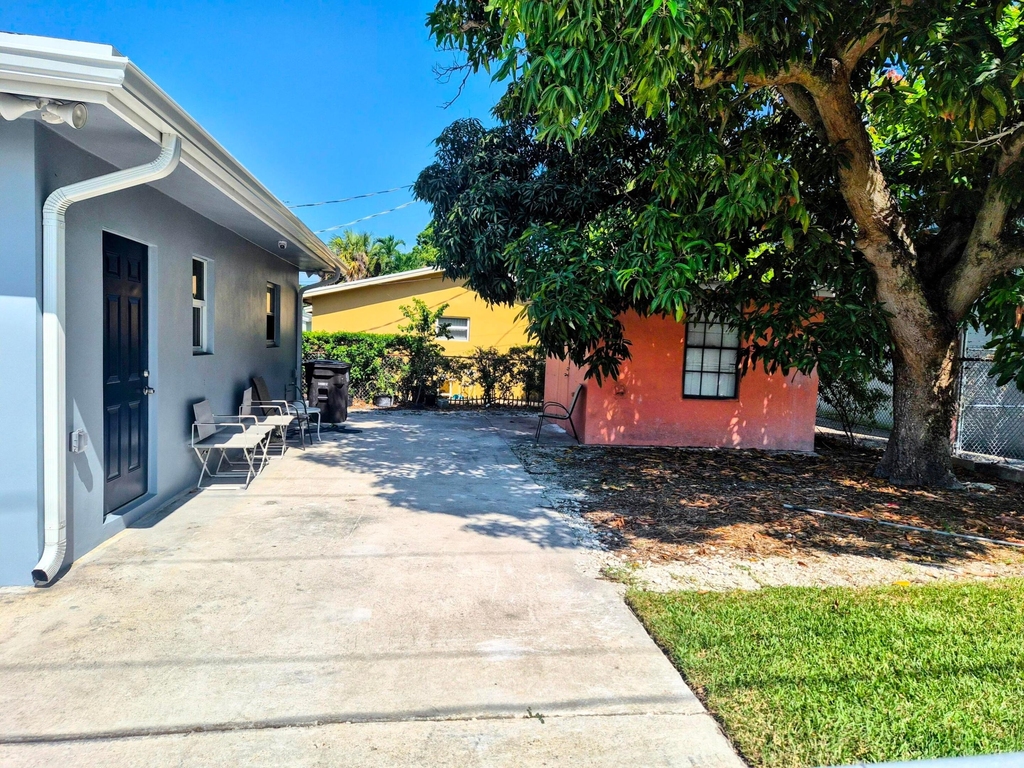 628 Monroe Drive - Photo 15