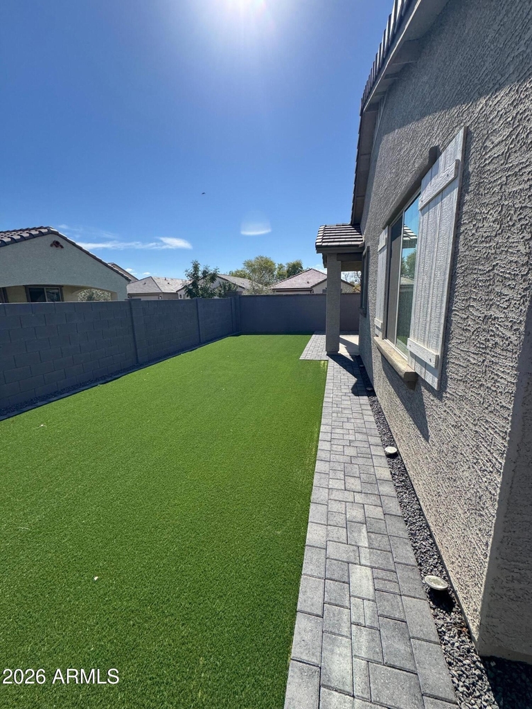 10275 W Amelia Avenue - Photo 17
