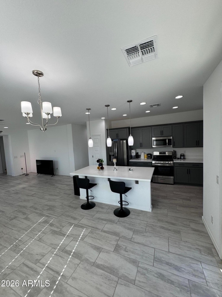 10275 W Amelia Avenue - Photo 11
