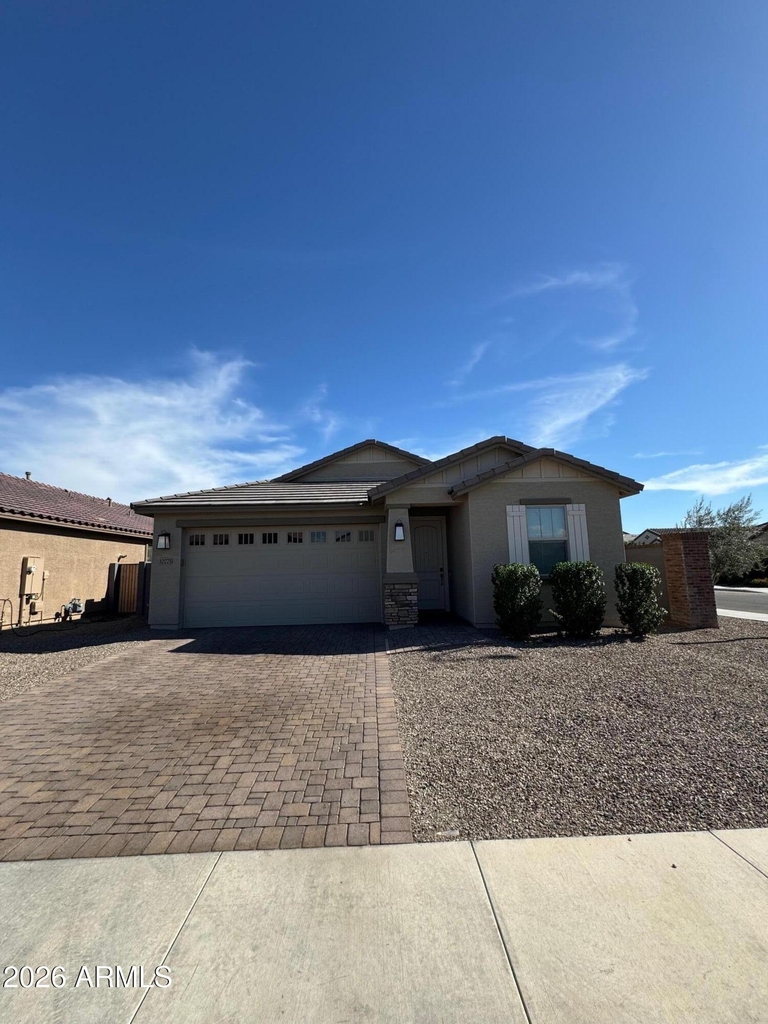 10275 W Amelia Avenue - Photo 0