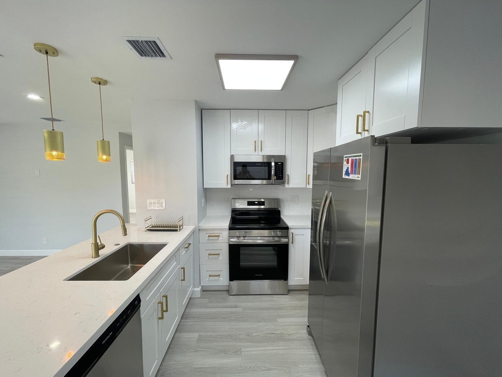 431 Nw 33rd Terrace - Photo 7