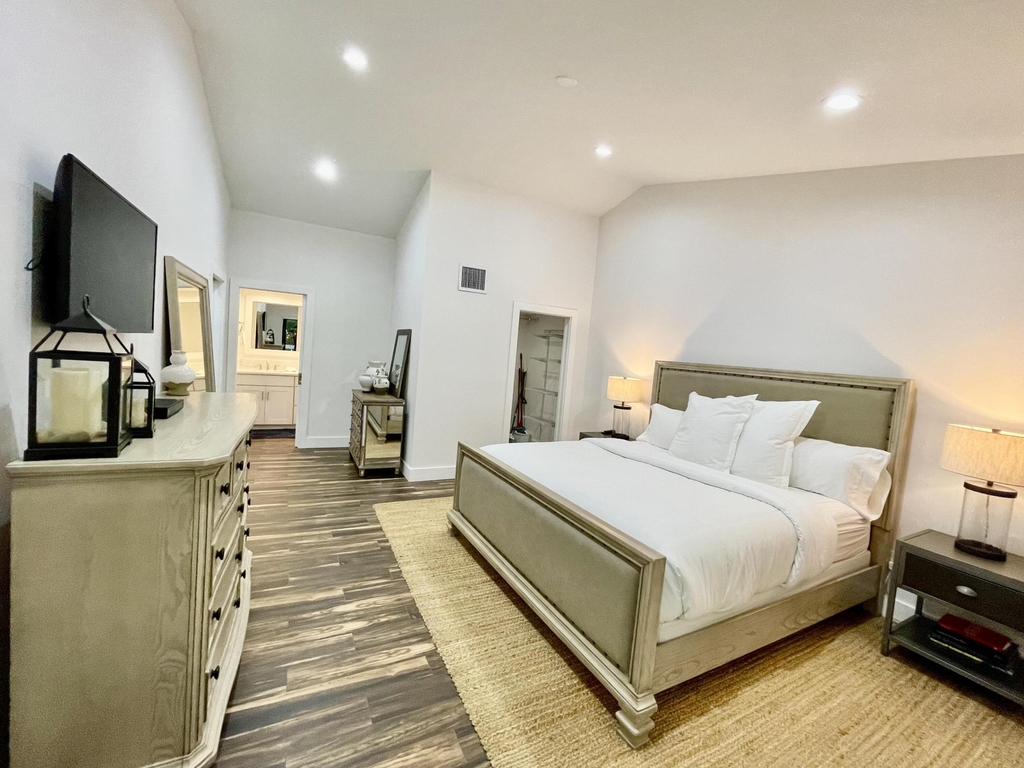 11863 Wimbledon Circle - Photo 8