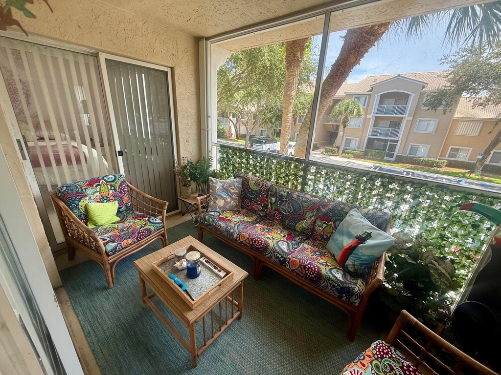 284 Village Boulevard - Photo 13