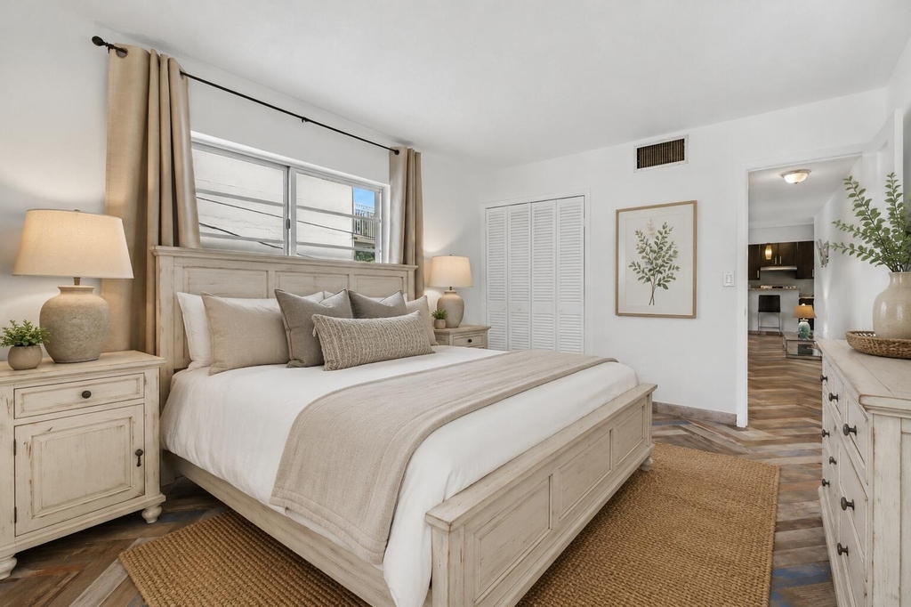 1340 Lincoln Road - Photo 16