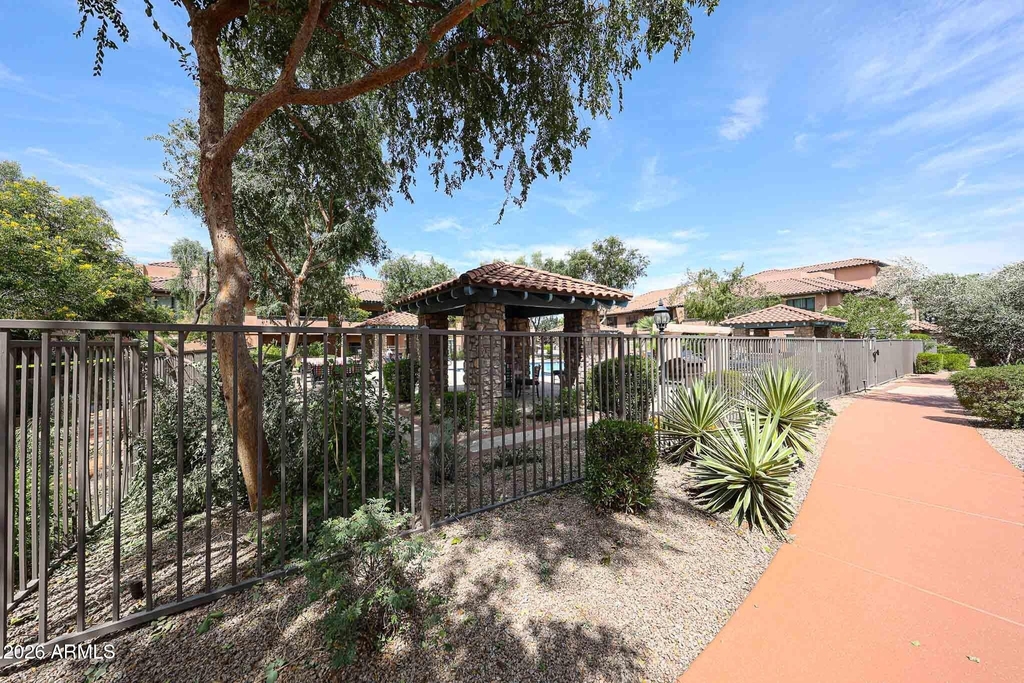 20660 N 40th Street - Photo 38