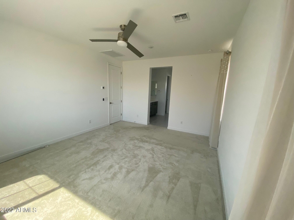 823 W Gail Drive - Photo 12