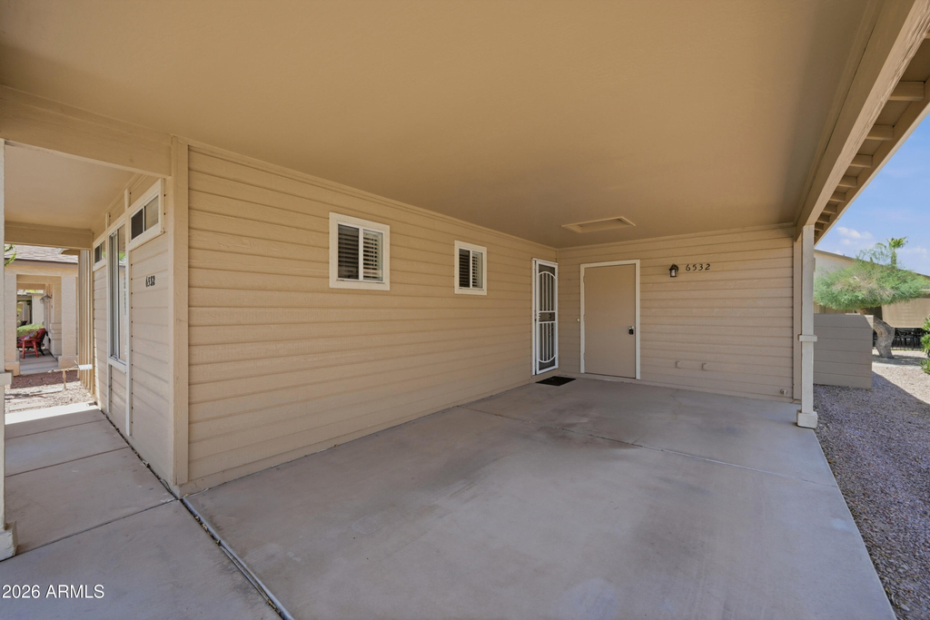 6532 S Sawgrass Drive - Photo 2