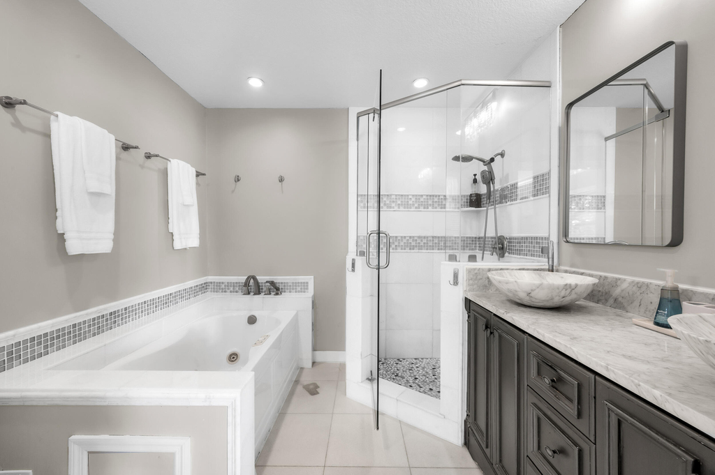 3250 Lakeview Boulevard - Photo 4